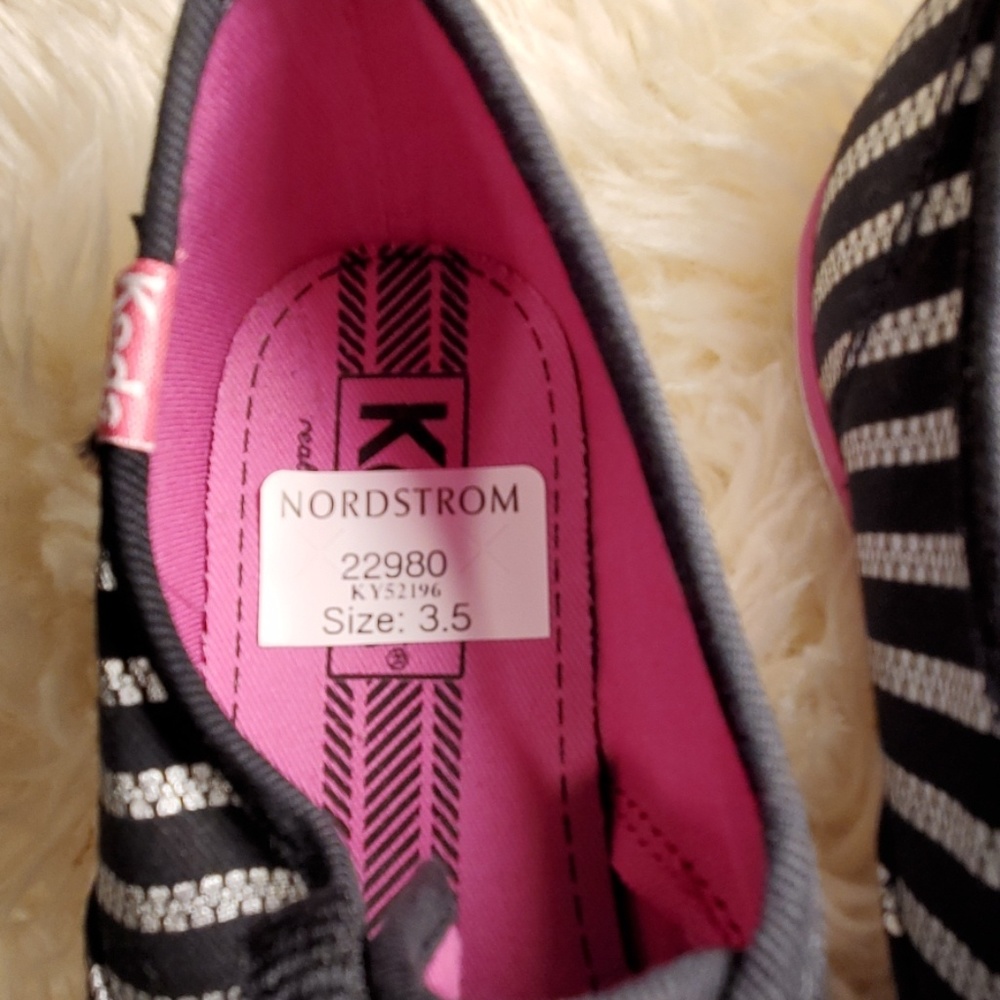 Shoes - Picture 3 of 3